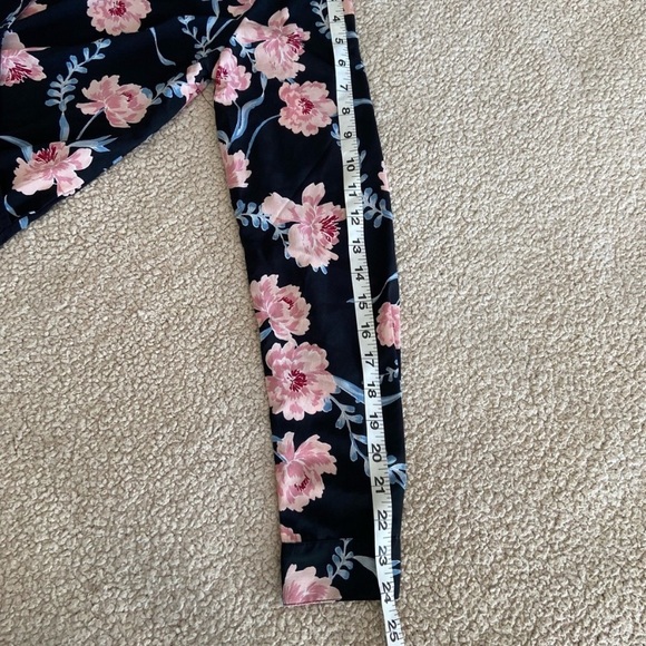 🌸 Ardene 🌸 floral wrap blouse - Picture 6 of 6